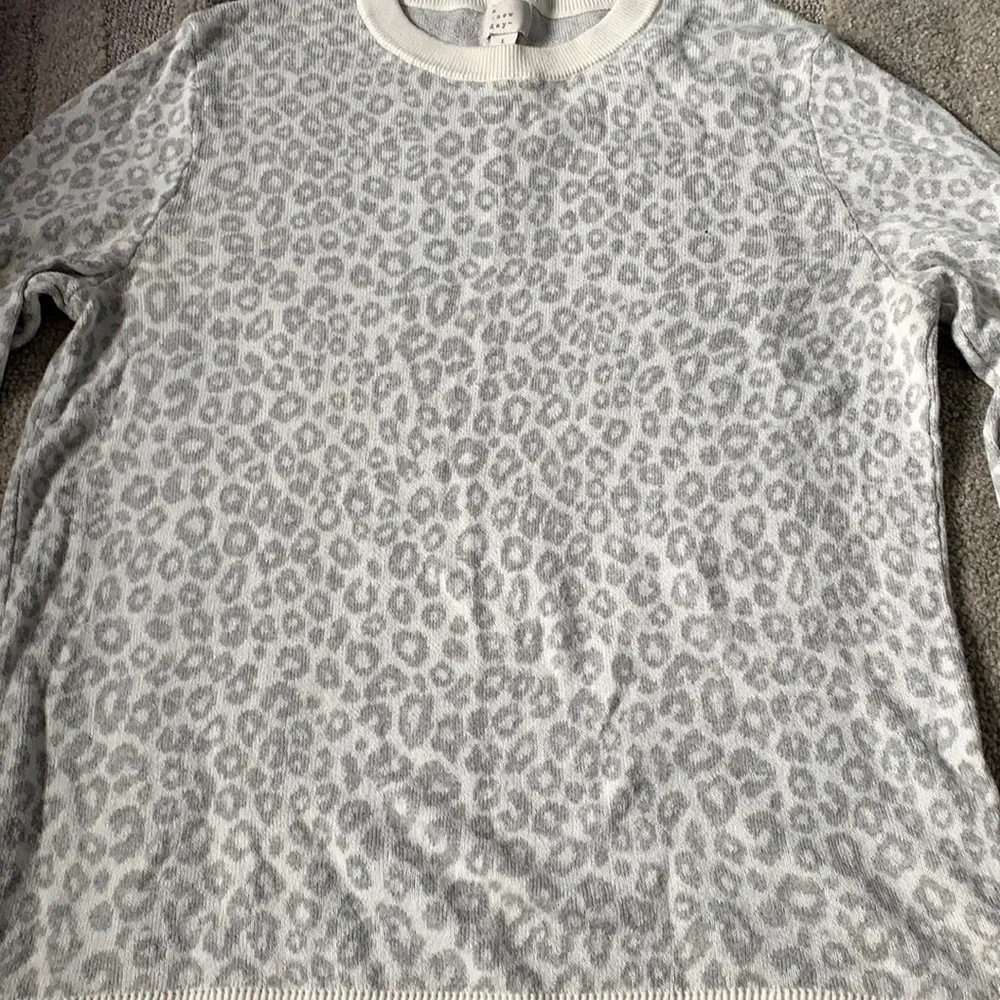 a new day sweater - Image 2