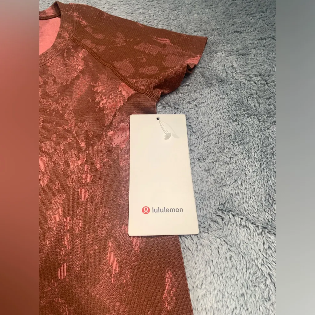 NWT Lululemon swiftly tech short sleeve shirt 2.0 shadow bloom brown brier rose - Image 4