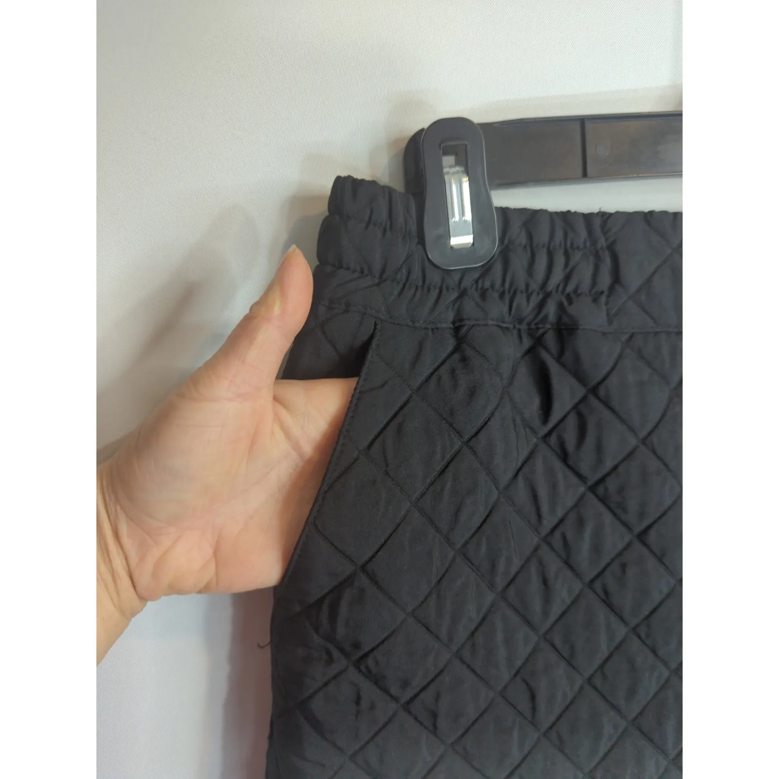 Zara Black Quilted Bermuda Shorts Women's Small High Waisted‎ Pull On Casual - Image 4