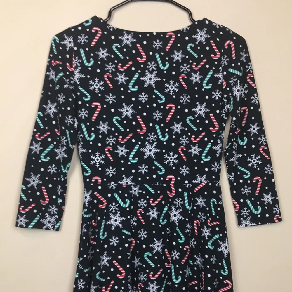 Derek Heart Women’s Holiday Candy Cane Snowflake Print 7/8 Sleeve A-Line Dress - Image 5