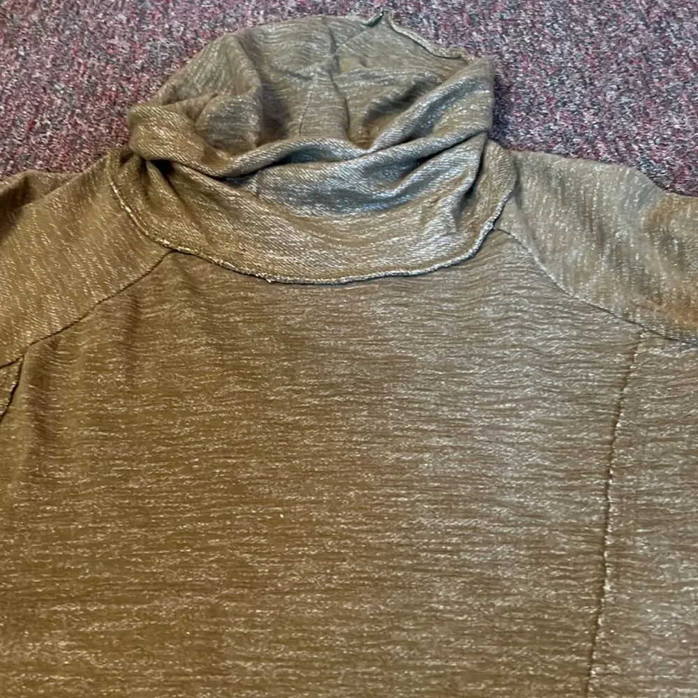 O’Neill small green sweater - Image 5