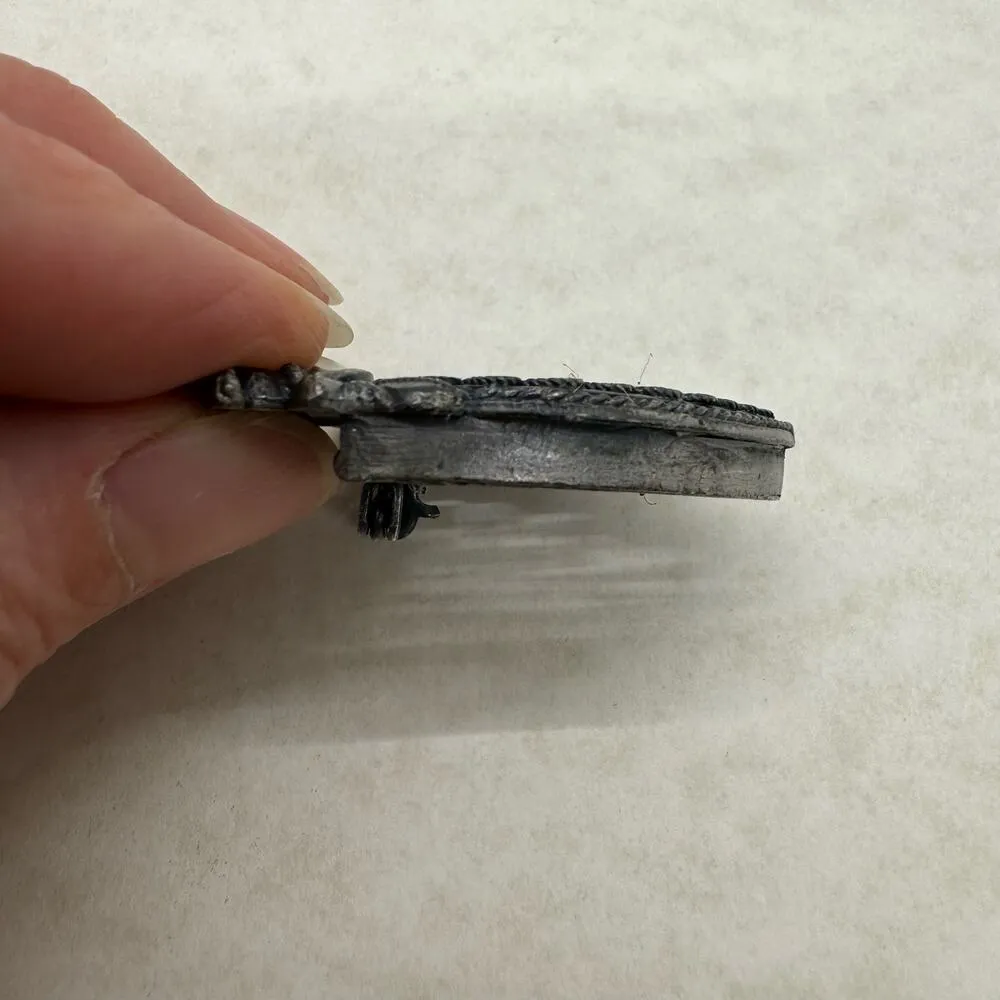 Vintage Brass Heart Shaped Filigree Brooch Pin with Faux Pearl Photo Insert Gray - Image 6