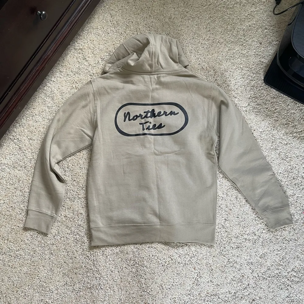 Northern Ties MN Hoodie Tan Size M - Image 3