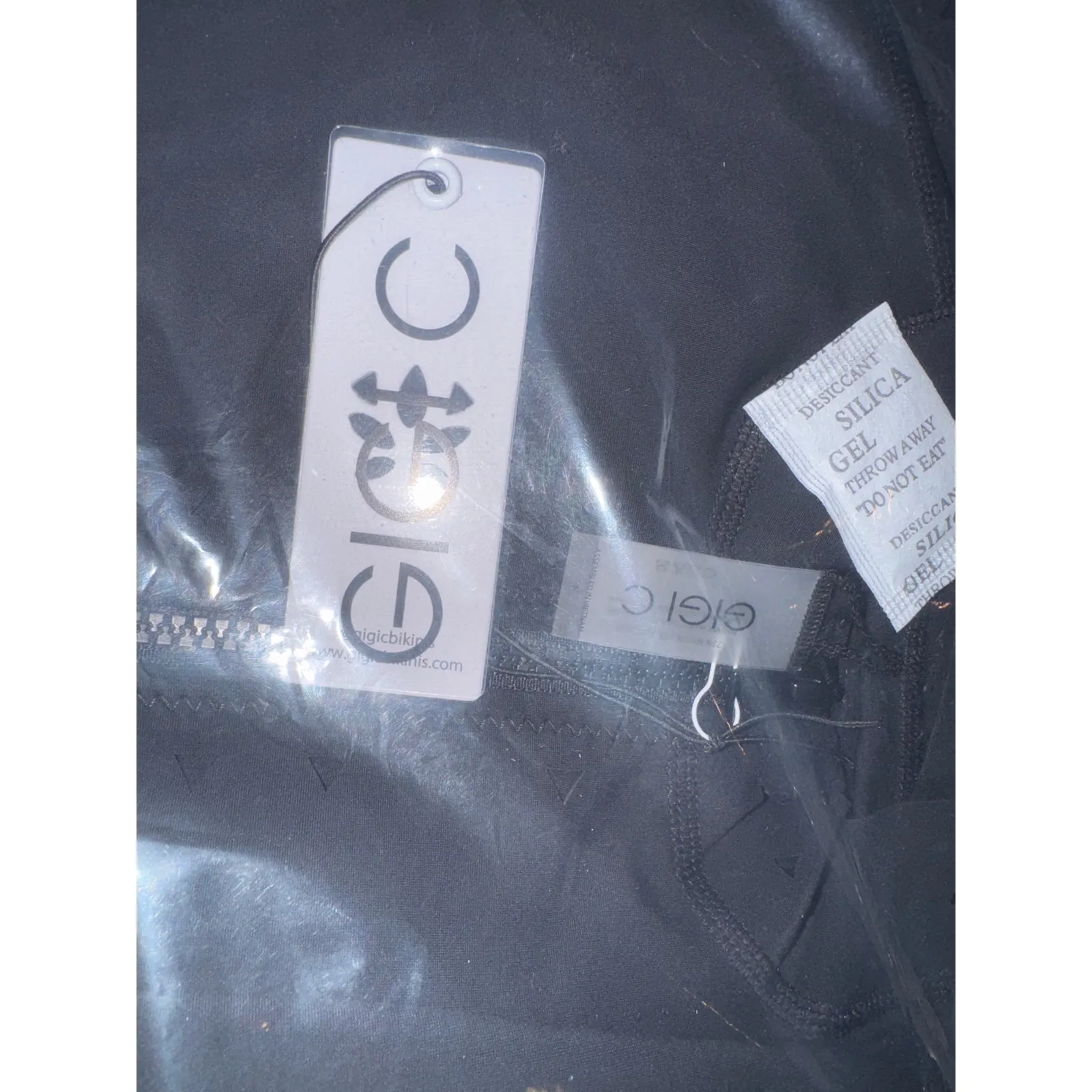 Brand New GIGI C Revolve Women's M Black Kina Sleeveless Romper SOLD OUT Size M - Image 5