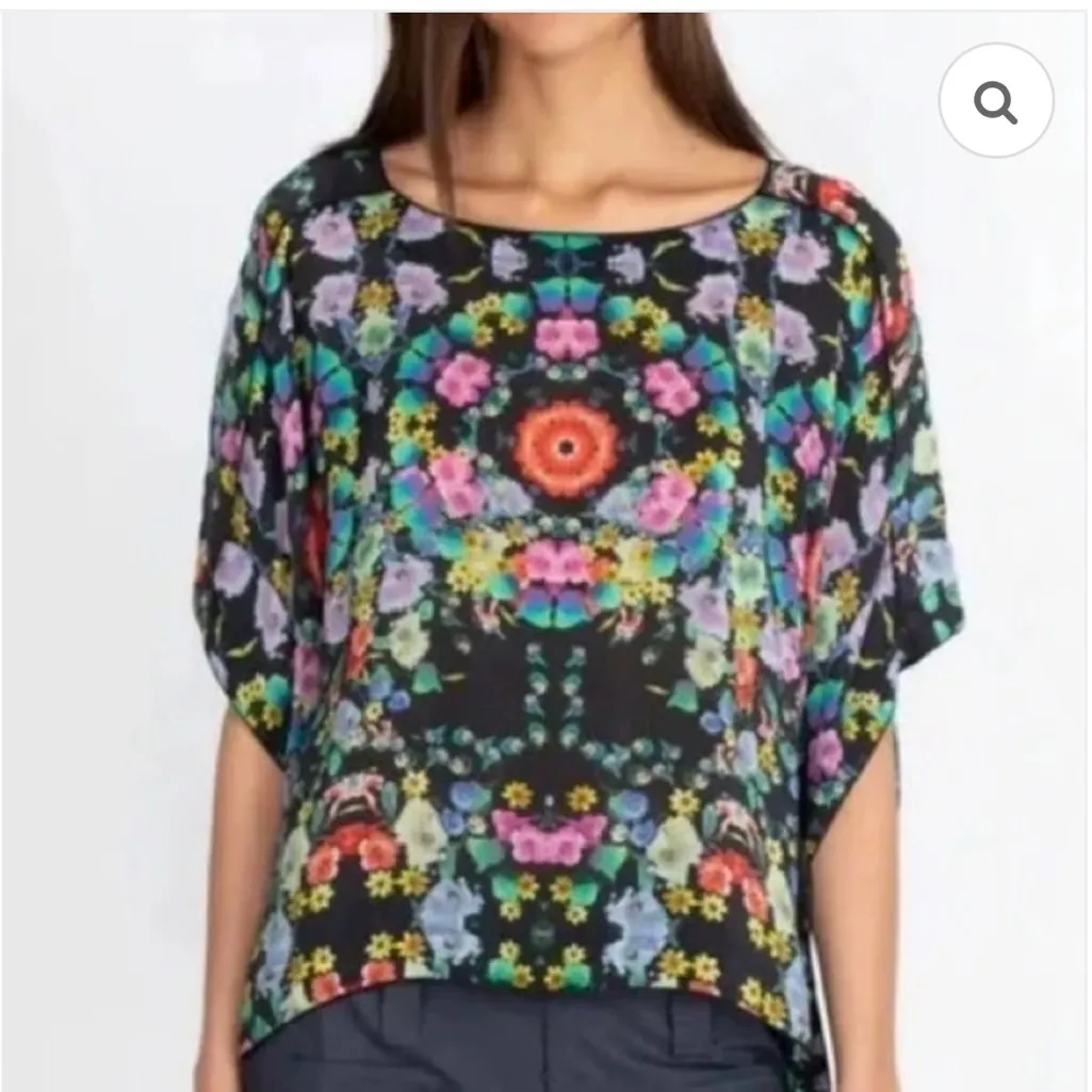 JOHNNY WAS Ella Flower Verity Top in Black/Multi – XS - Image 6