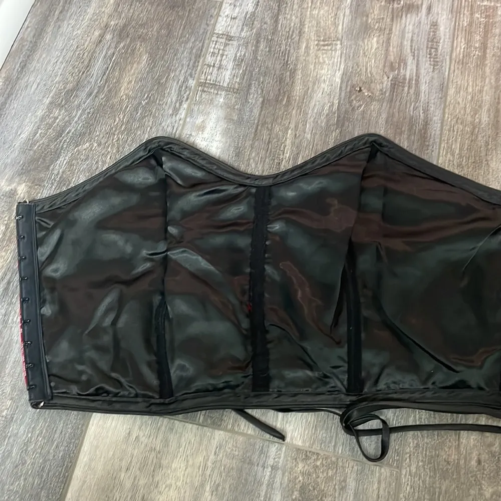 Victoria’s Secret Red Asian Inspired Dragon Print Corset - Image 5