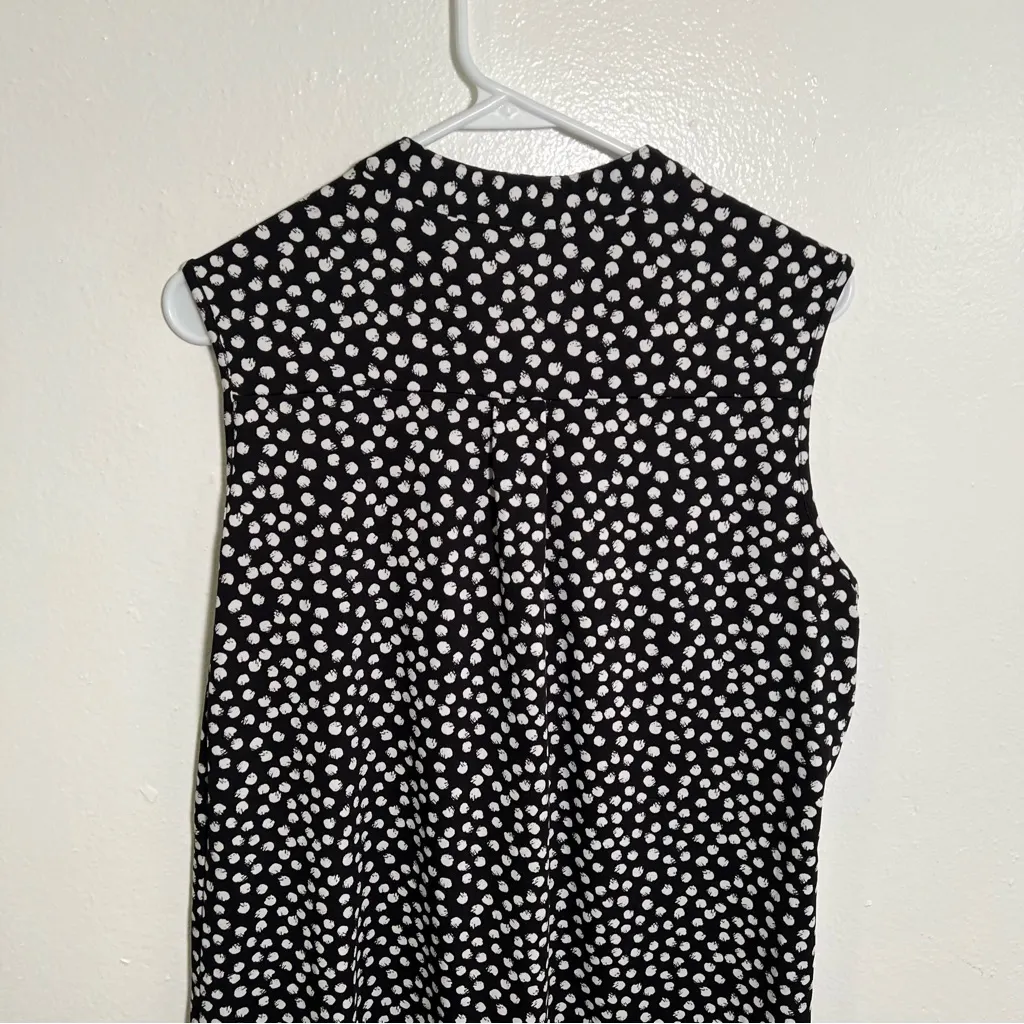 Sleeveless Popover Blouse Black White Polka Dots Size M - Image 7