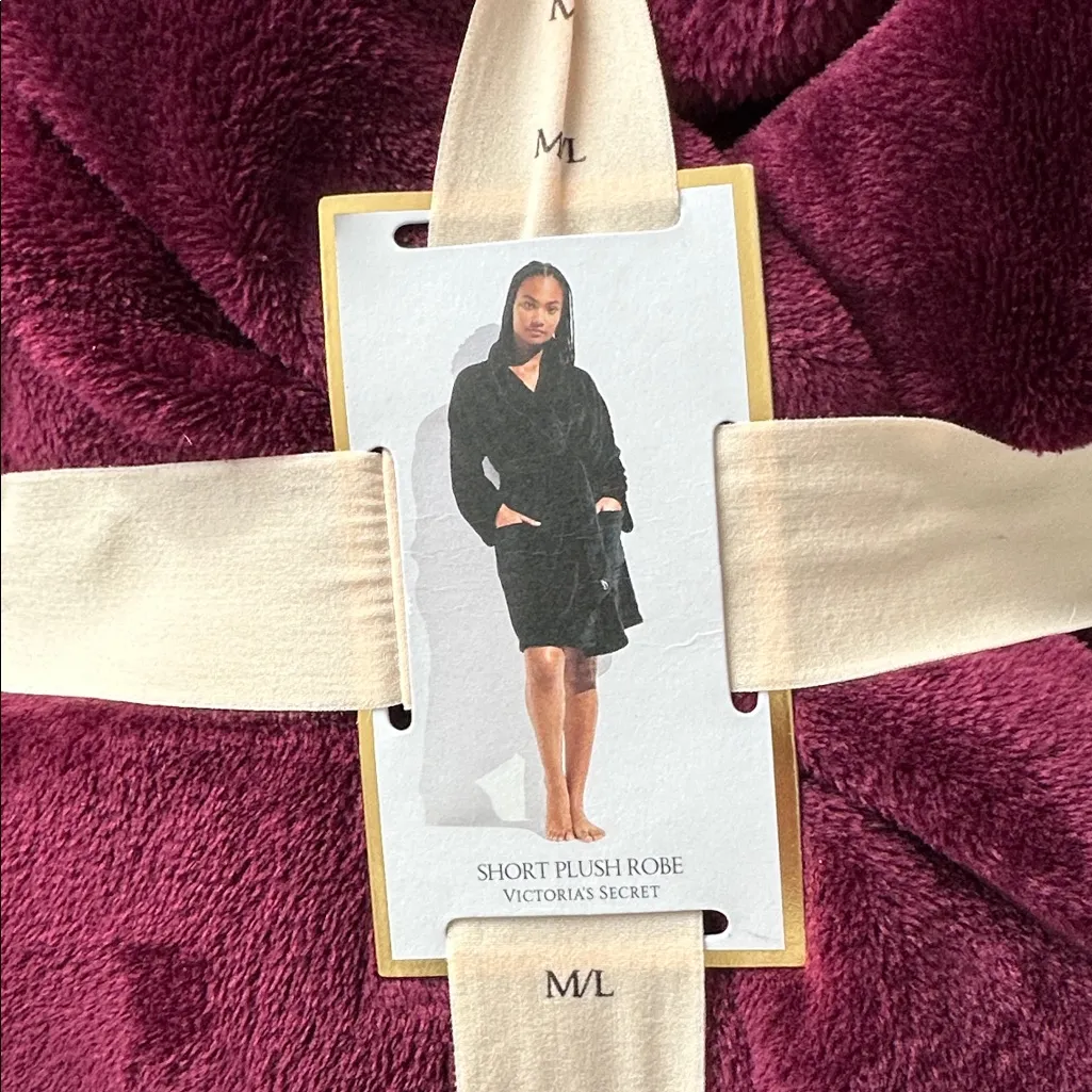Victorias Secret Short Plush Robe Size M/L Plum/Burgundy/Purple NWT - Image 3