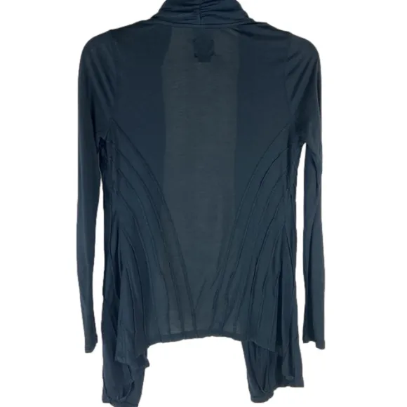 Anthropologie  Pleated Charcoal Gray Lightweight Wrap Size Extra Small - Image 2