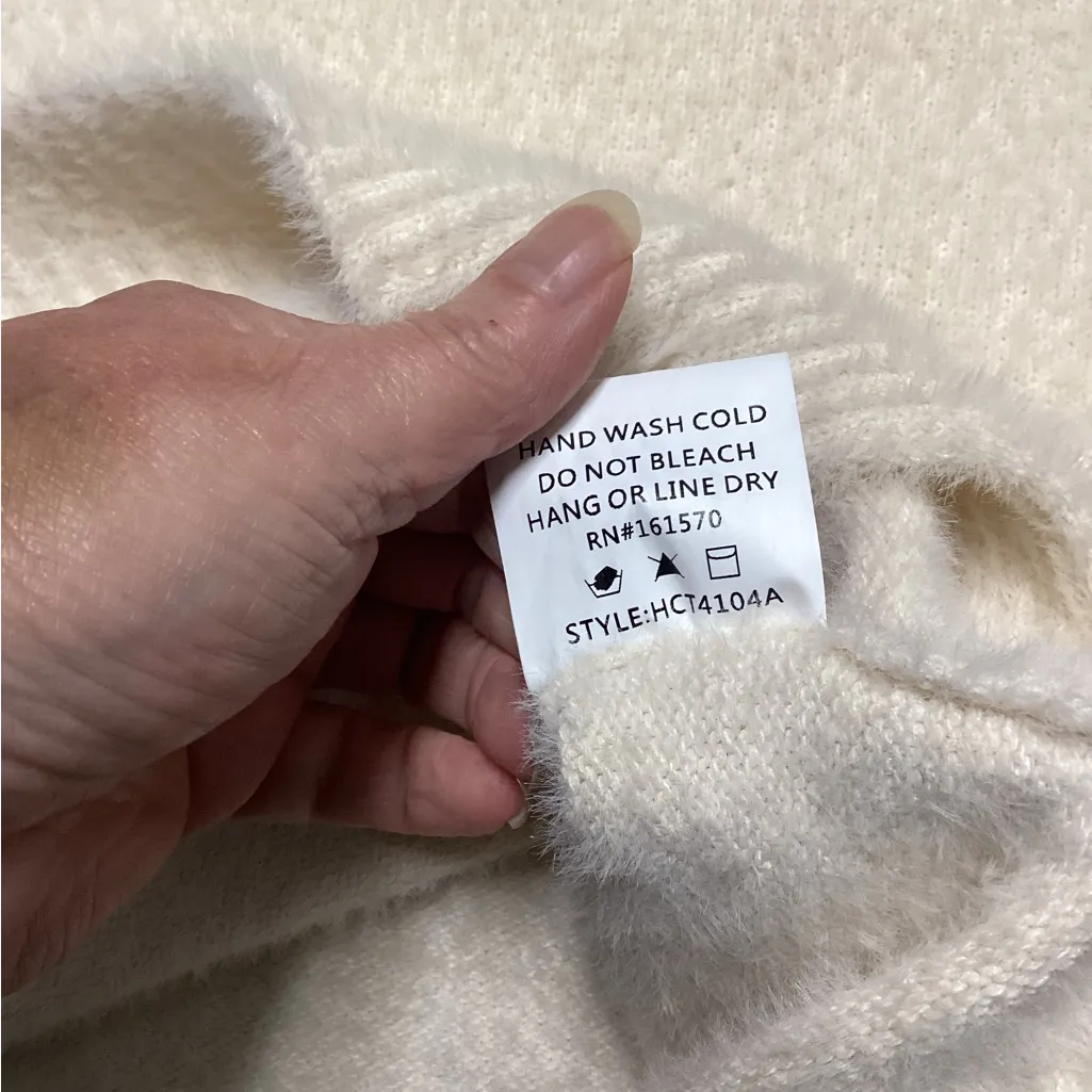 Haptics by Holly Harper Eyelash Women's Sweater Size L - Image 10