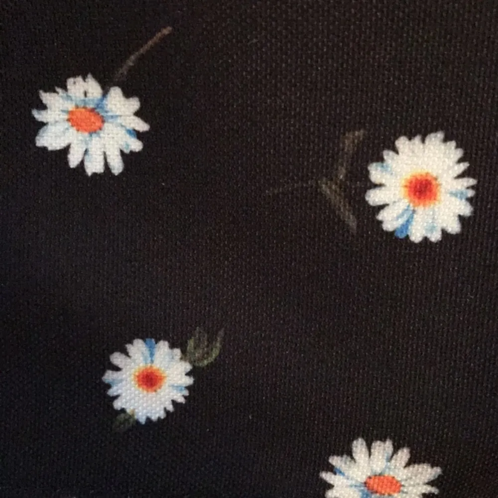 Alice +Olivia travel bag black & floral duffle new - Image 9