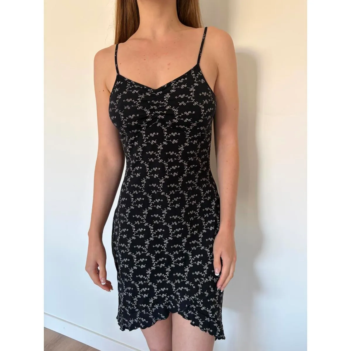 Black and White Floral Mesh Overlay Lettuce Hem Midi Vintage Dress - Image 7