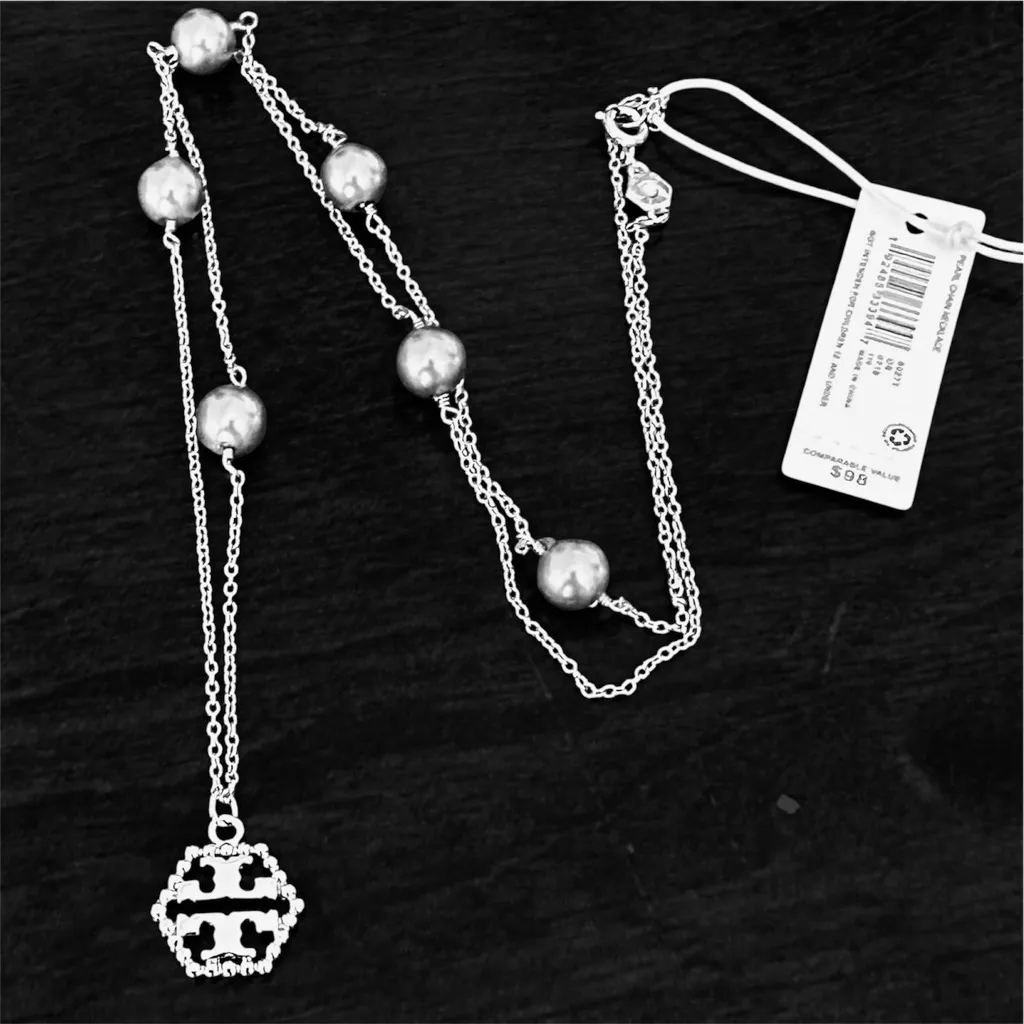 New Auth. Tory Burch Silver Hexagon Logo Long Necklace Chain with Silver Pearls - Image 6