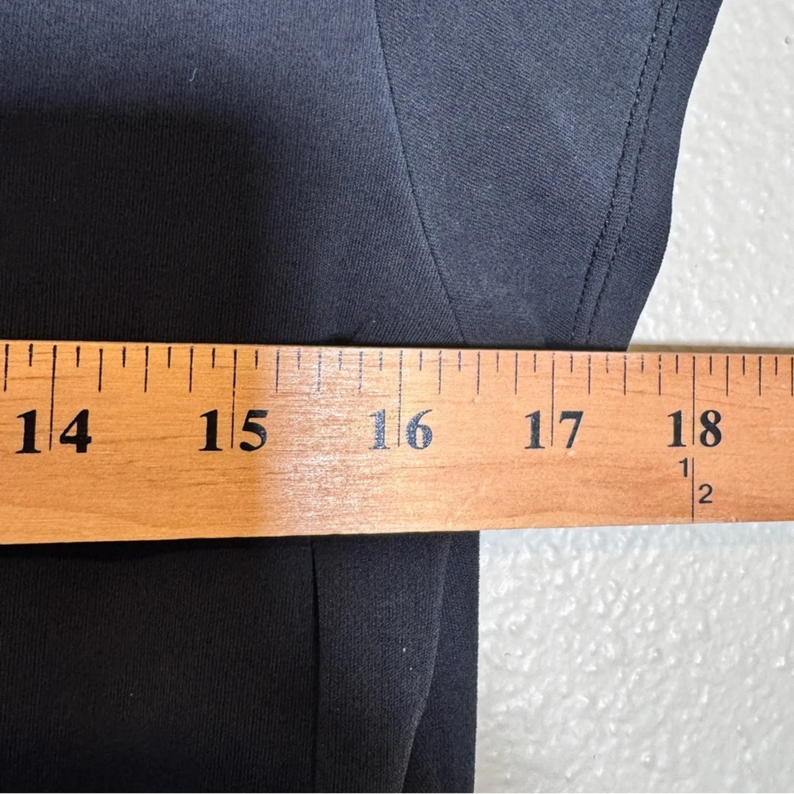 Eileen Fisher Black Silk Short Sleeve Blouse Women M Closet Staple Natural Fiber - Image 2