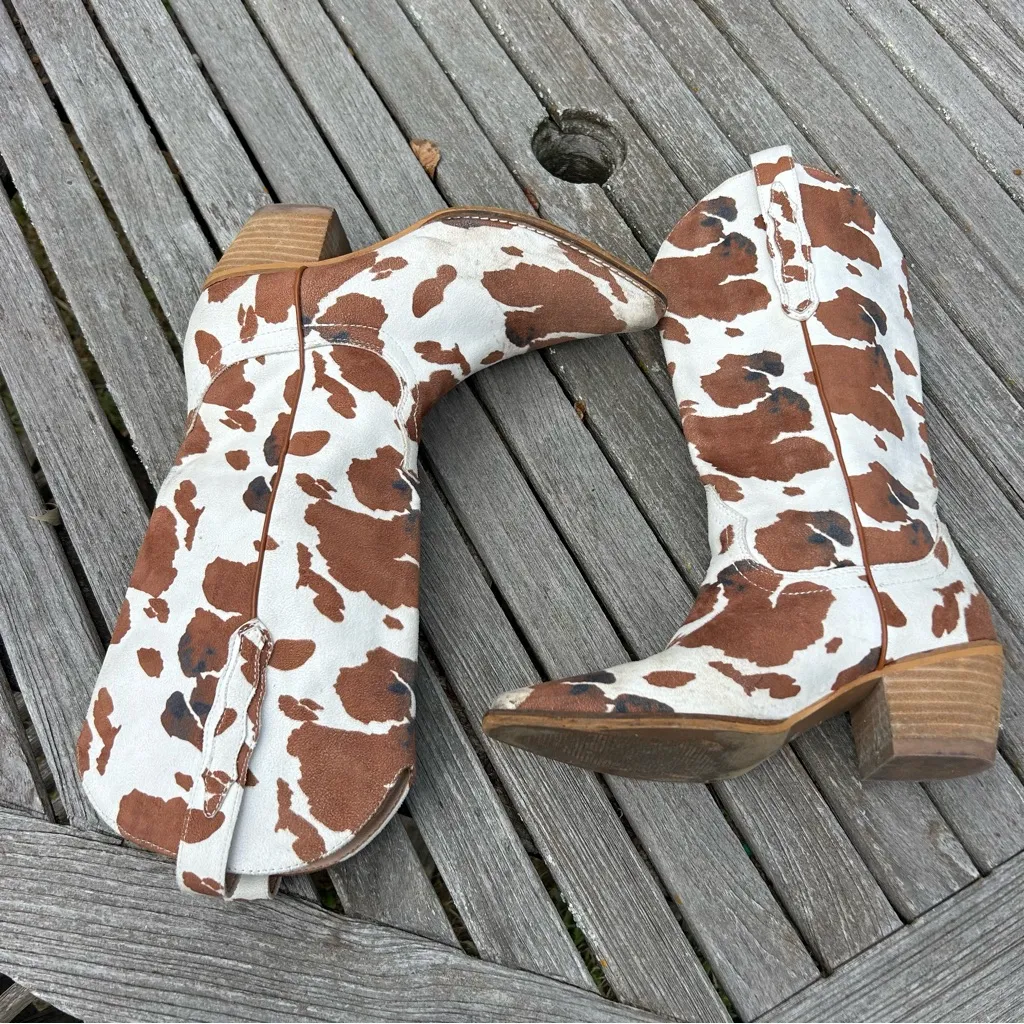 Jeffrey Campbell / free people 'Dagget' White Boot‎ Size 8.5  cow print - Image 12