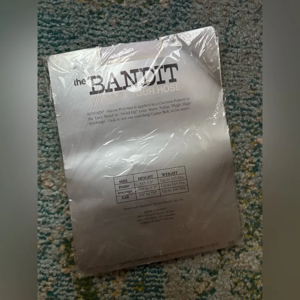 NOS vintage The Bandit Holds - Image 4