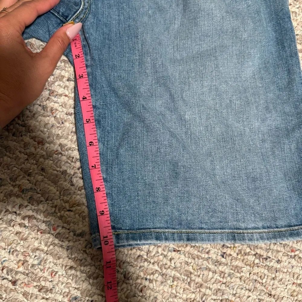 Nili Lotan Julie pleated denim shorts in Faded Wash Size 24 Blue - Image 8