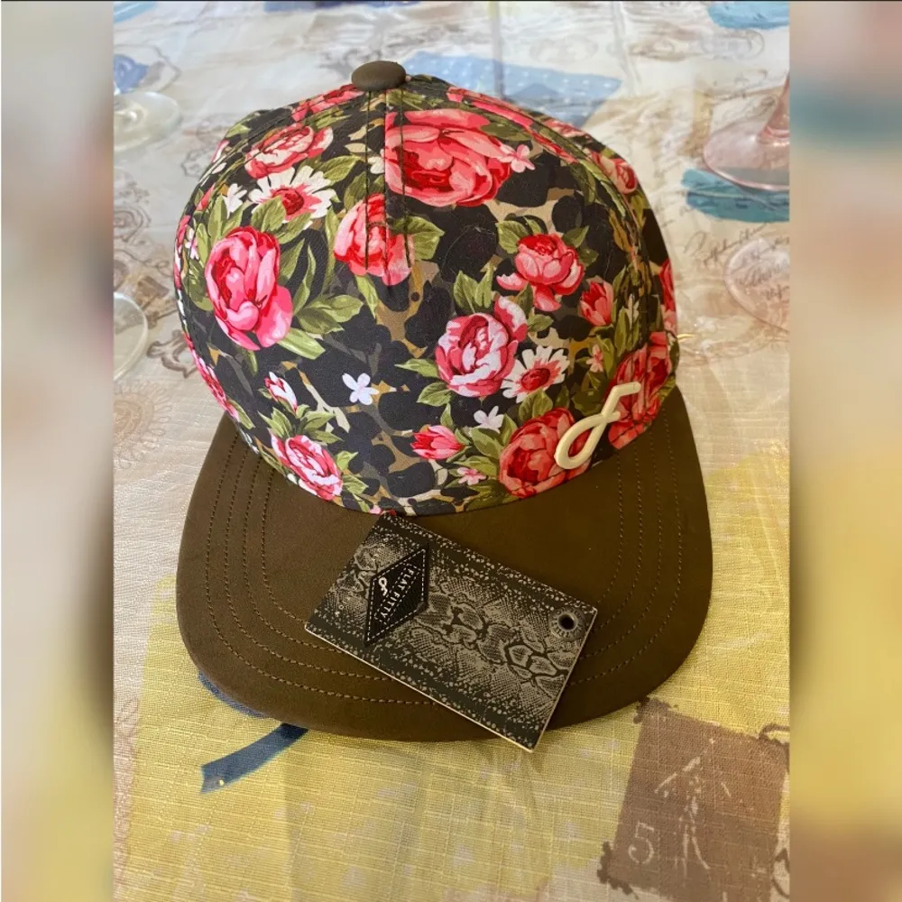 Flat Fifty Buckle Back Floral Hat - Image 5