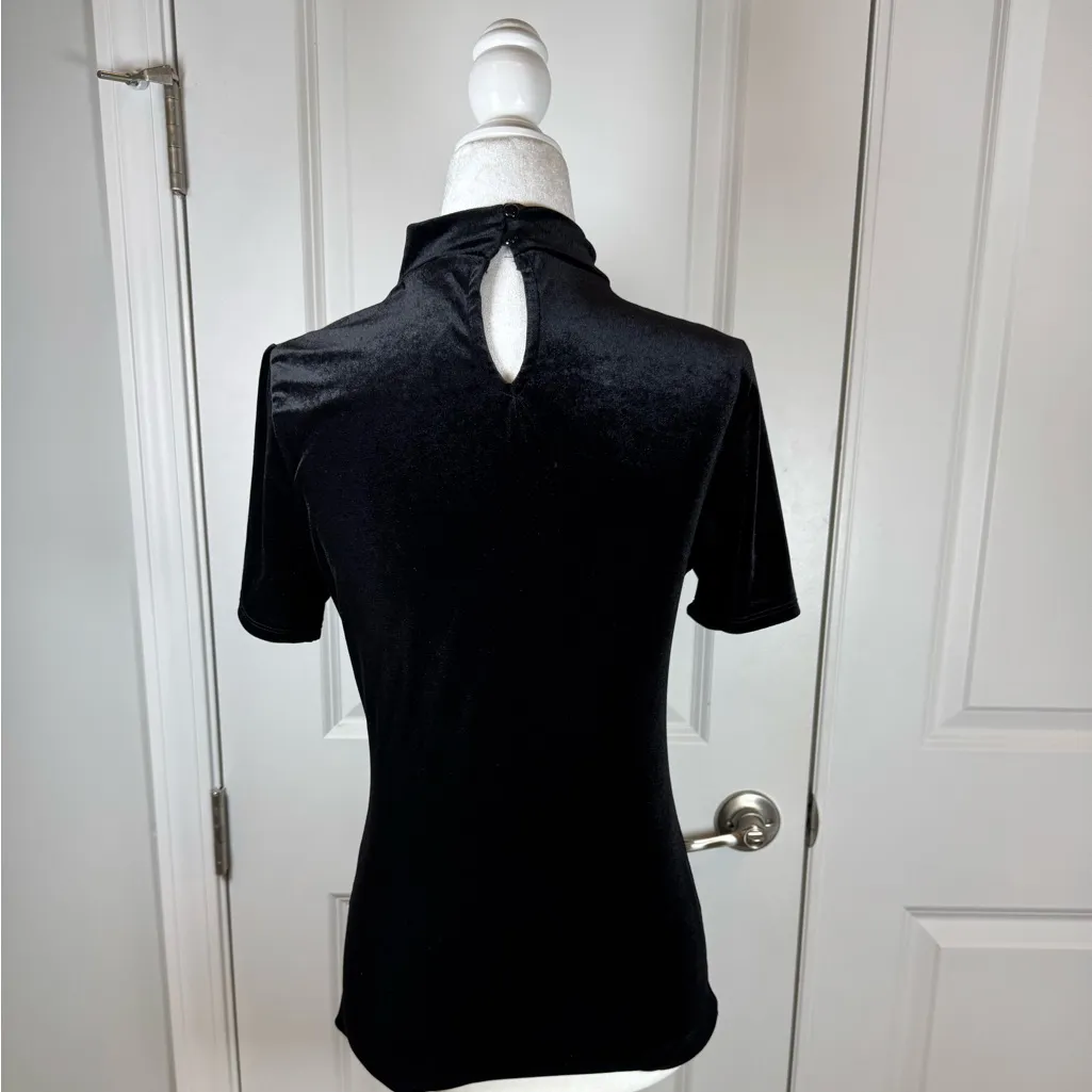 Ambiance Black Velvet Mock Neck Top | 90s Minimalist Y2K Party | M - Image 4