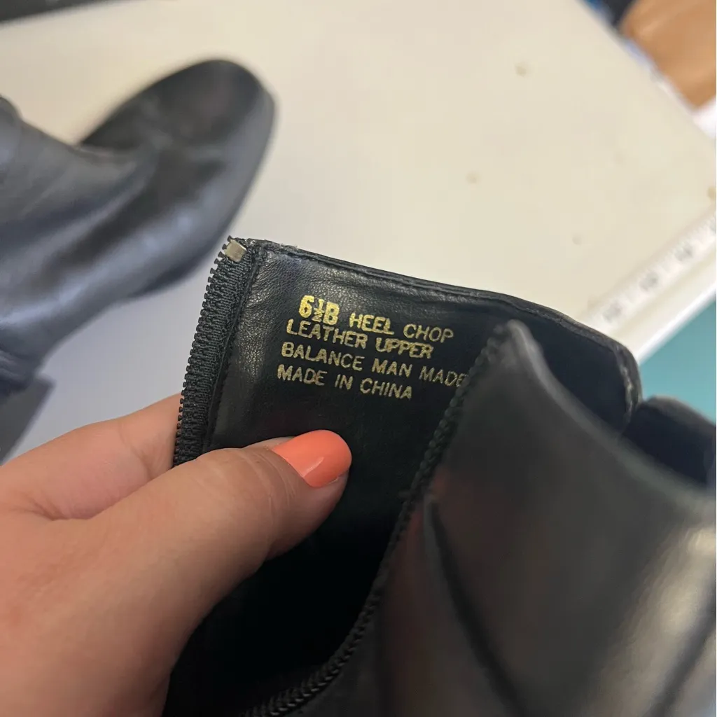 AEROSOLES | Size 6.5 Black Ankle Booties with Side Zipper and Block‎ Heel - Image 6