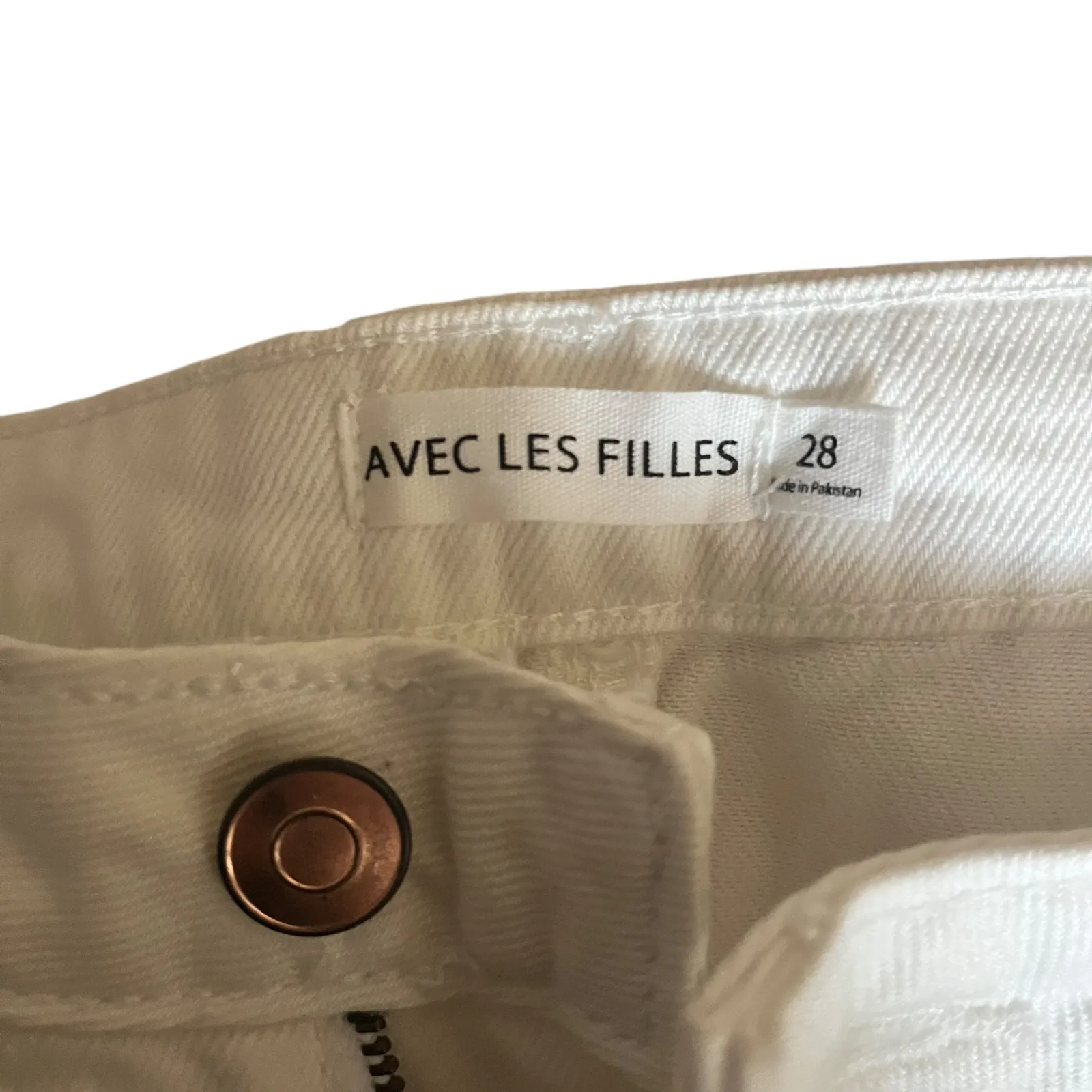 Avec Les Filles NWT High Rise Cropped Straight Leg Jeans Color Ecru Size 28 - Image 6