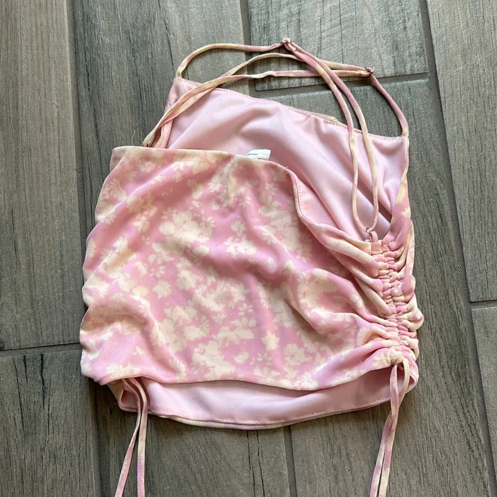 Le lis  pink floral mesh top - Image 4