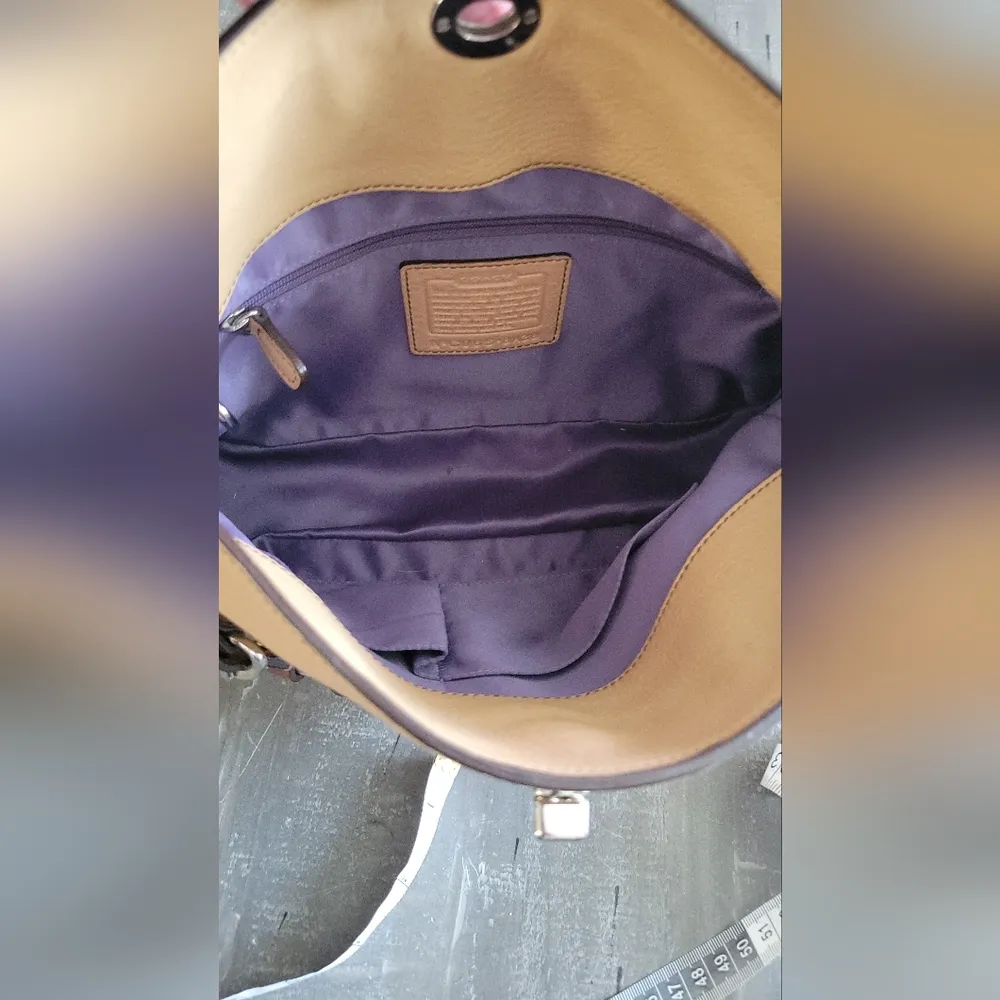 Vintage Coach Chelsea Shoulder Bag Pebbled Leather - Image 9