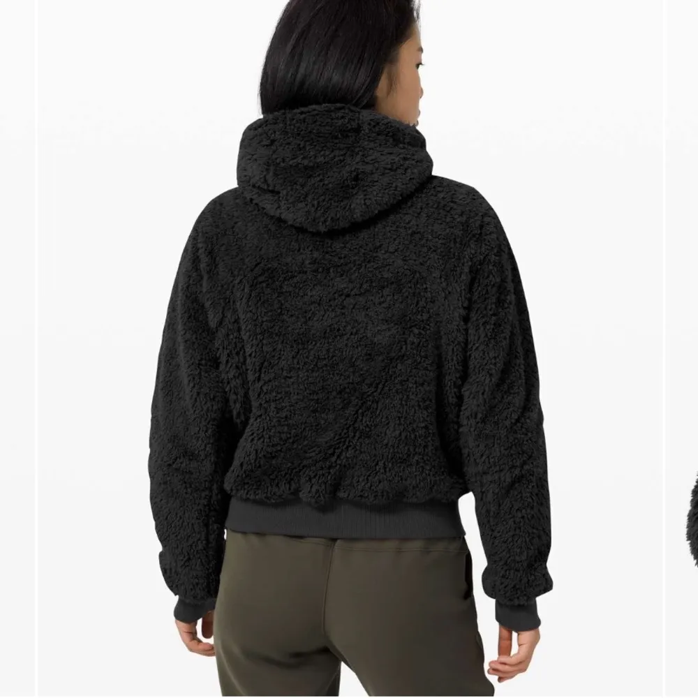 Lululemon Oh So Sherpa Half Zip Black Hoodie M/L - Image 2