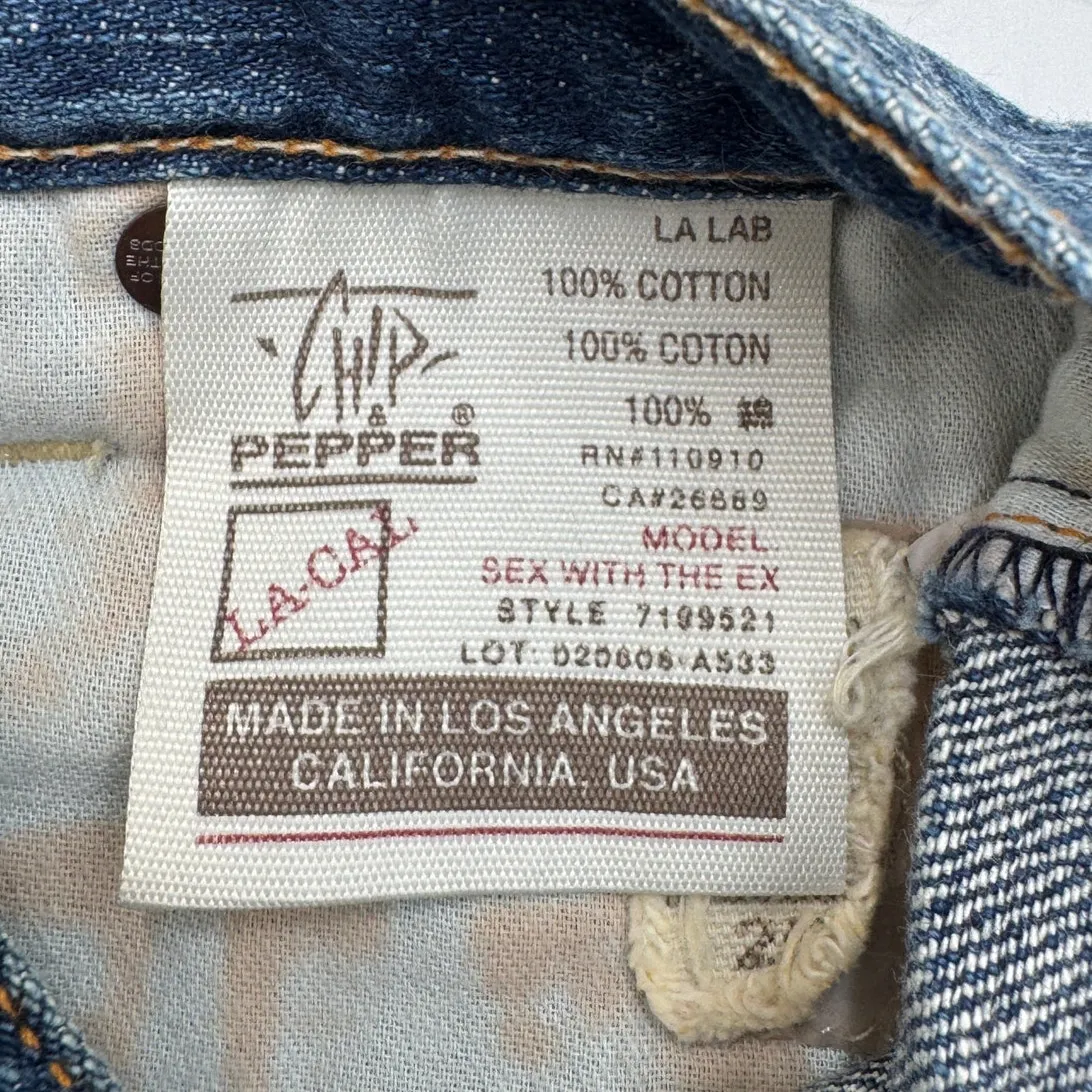 Chip & Pepper 'Sex with the Ex' Low Rise Distressed Denim Shorts Y2K Size 25 - Image 5