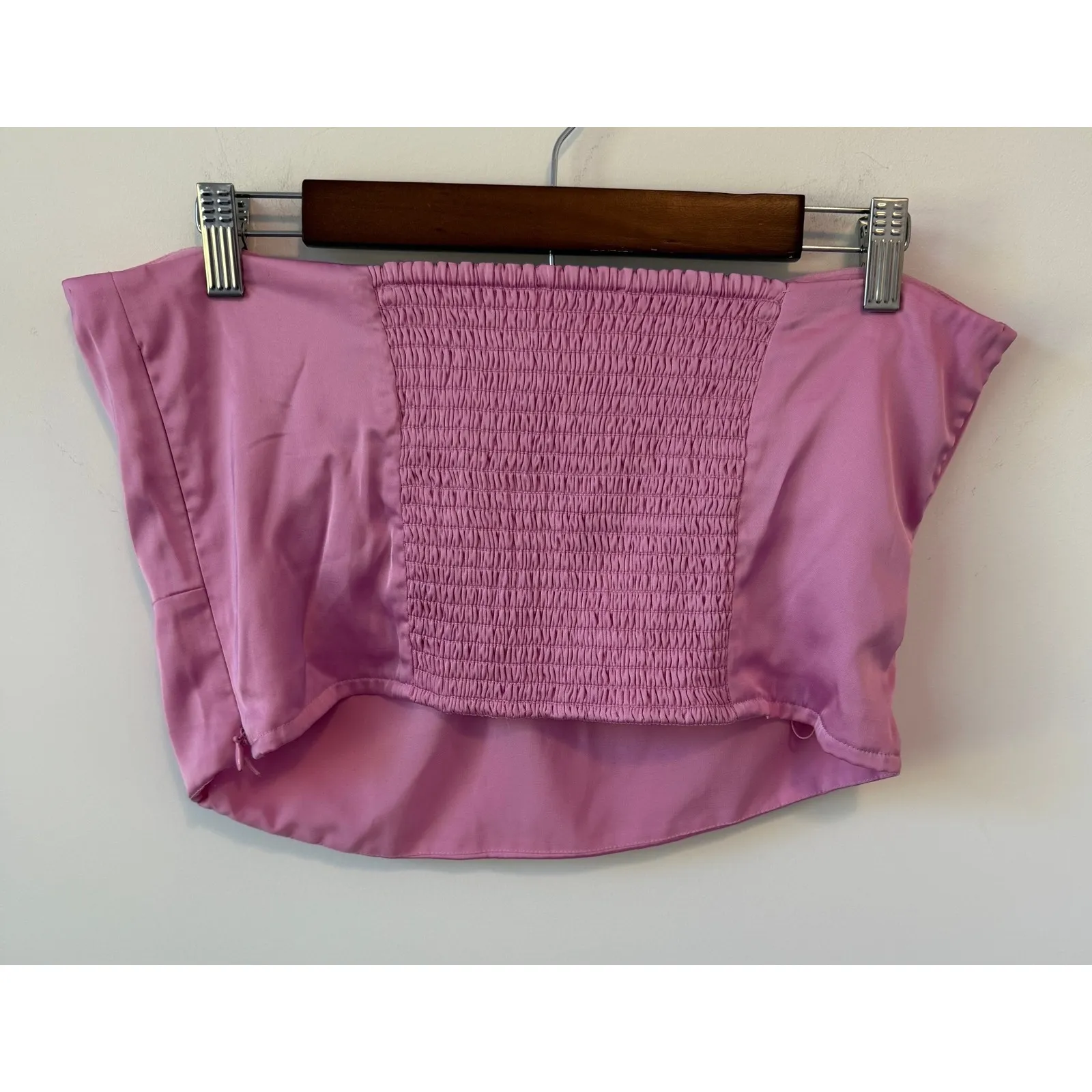 Abercrombie & Fitch Strapless Satin Top Size Large Smocked Back‎ Sleeveless - Image 5