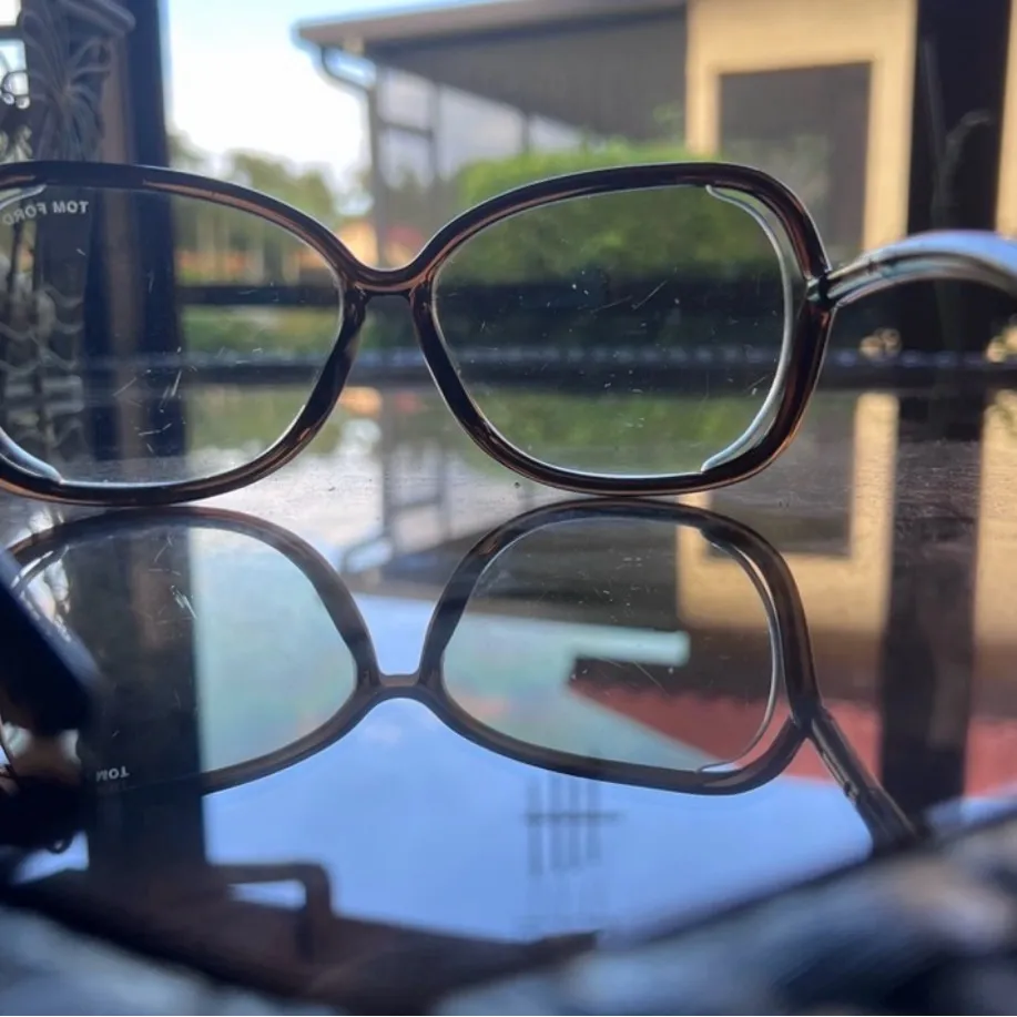 Tom Ford Soft Brown Oversized Sunglasses - Image 10