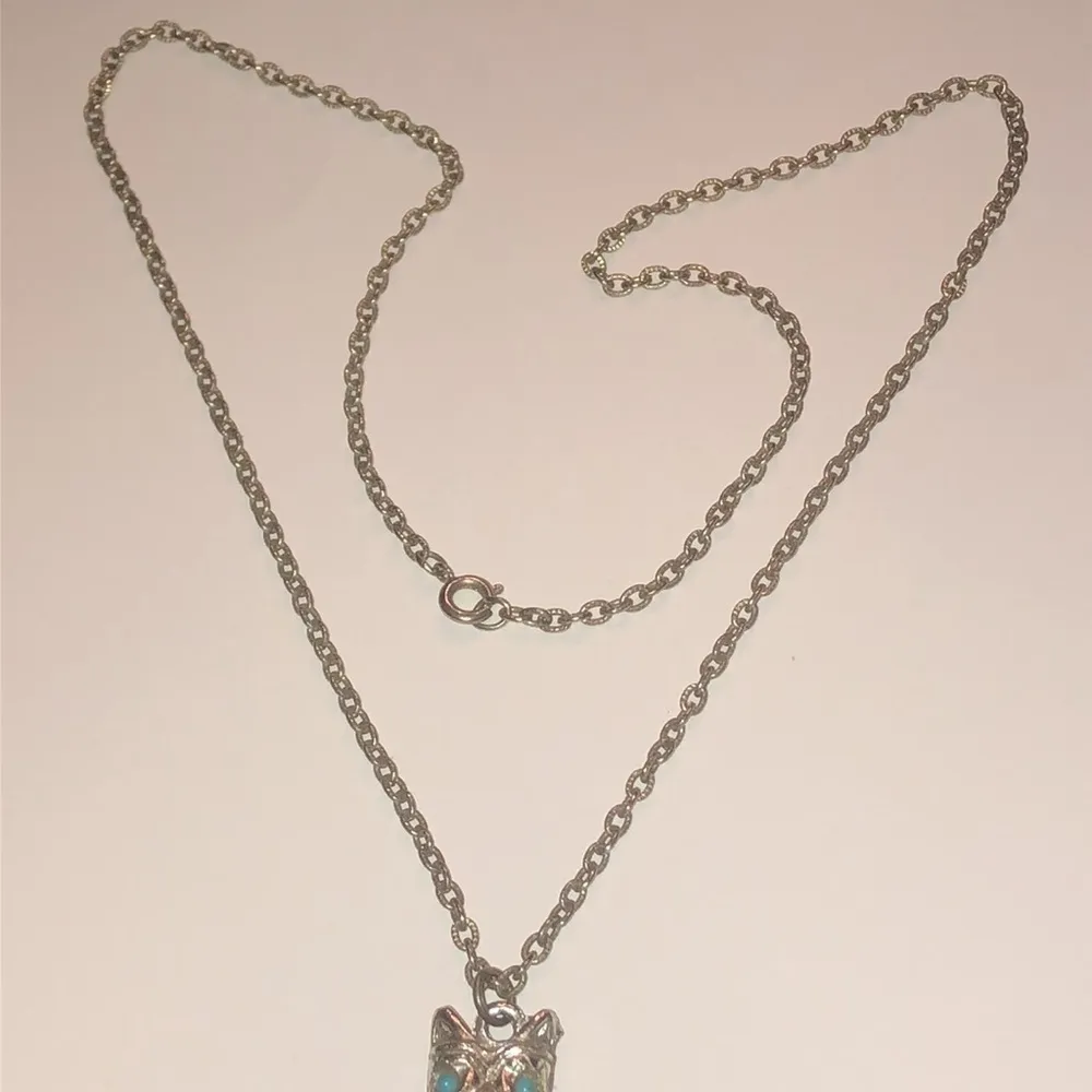 Vintage Silver Tone & Faux Turquoise Totem Pole Pendant Boho Retro Necklace - Image 4