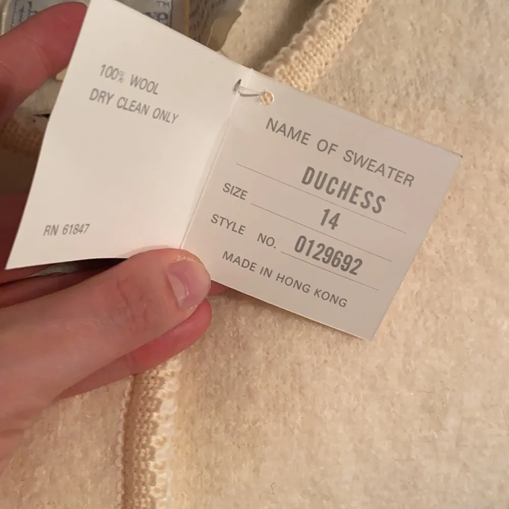 NWT vintage The Eagle’s Eye wool ‘Duchess’ button down cardigan sweater, size 14 - Image 10