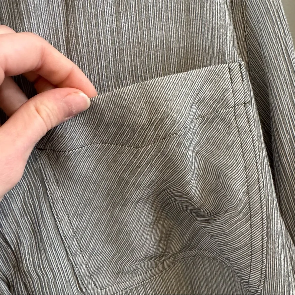 EXPRESS NWT  Grey/Silver Button-Up Shirt - Image 2