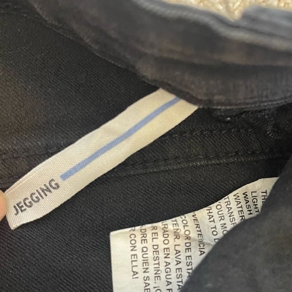 Garage womens black low rise jean jegging size 9 - Image 6