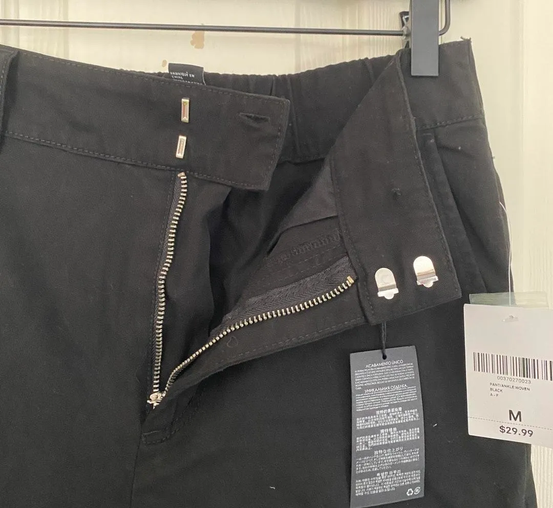 Forever 21 Black Cargo Jogger - Image 4