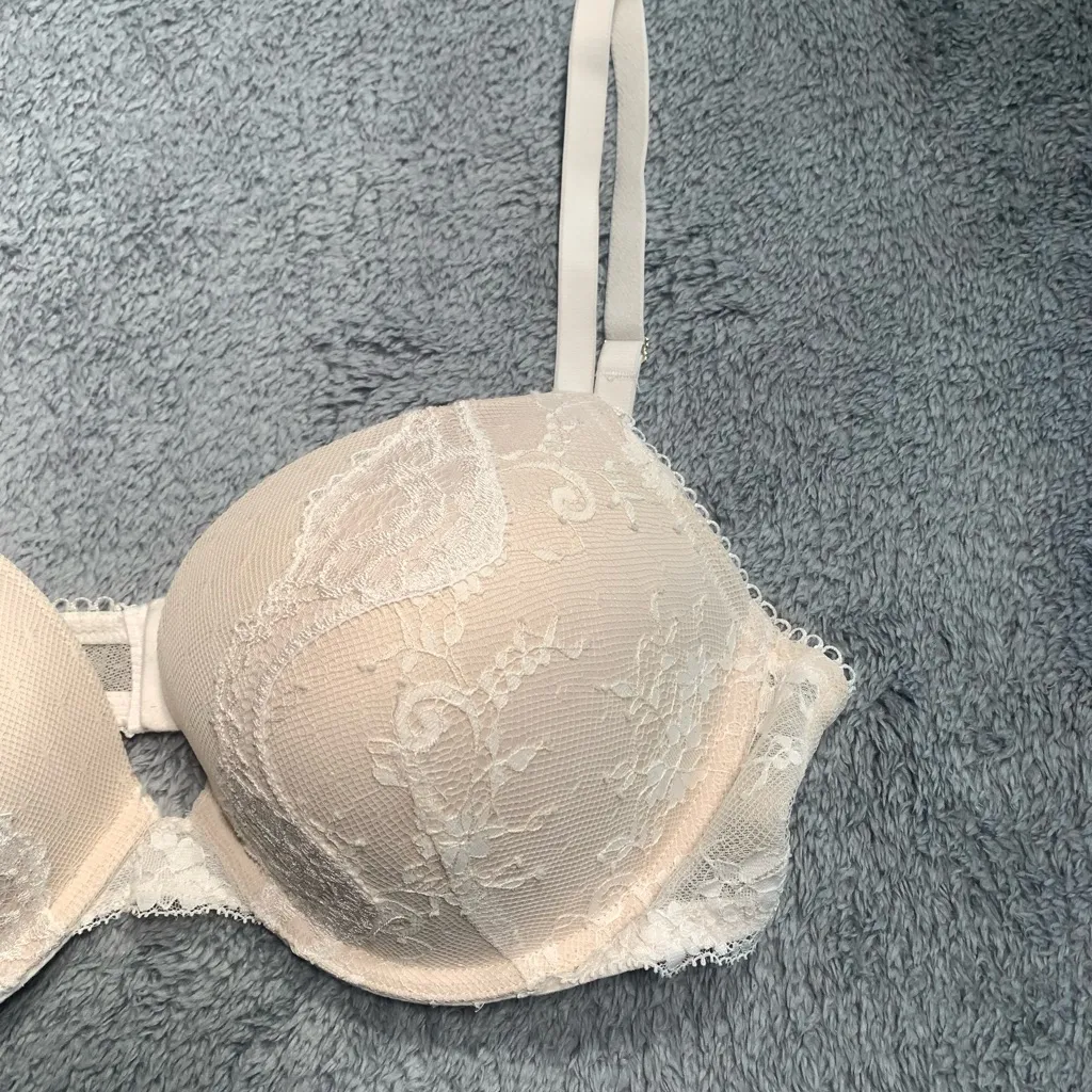 Victoria's Secret Cream Lace dream Anges push-up Bra 36D - Image 3