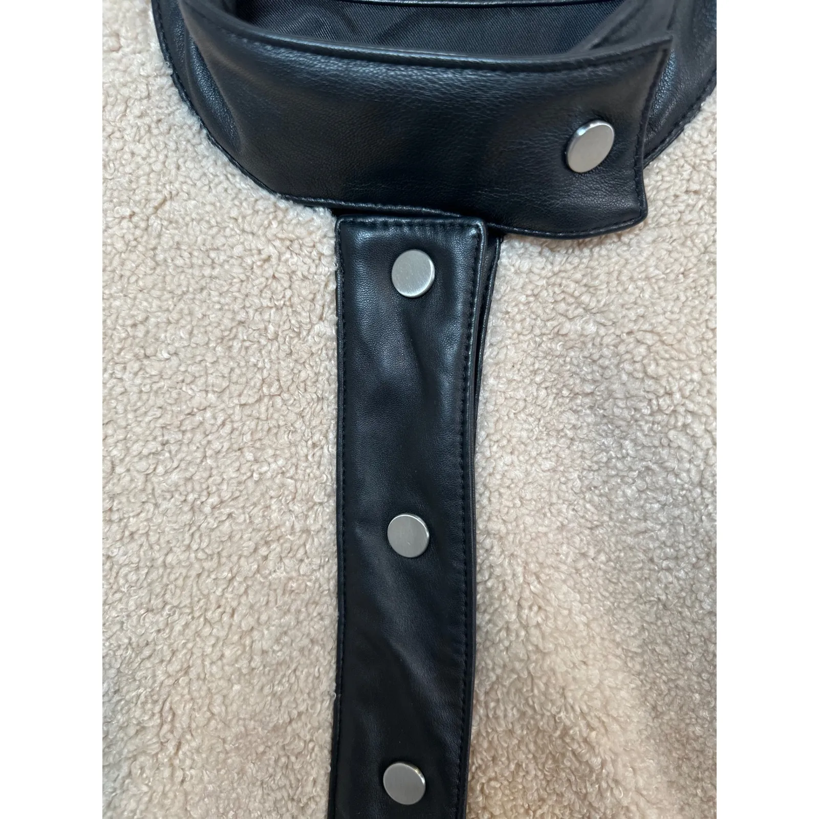 BLDWN Womens Teddy Fleece Bomber Jacket Black Faux Leather Trim Snap Front XS Tan - Image 3