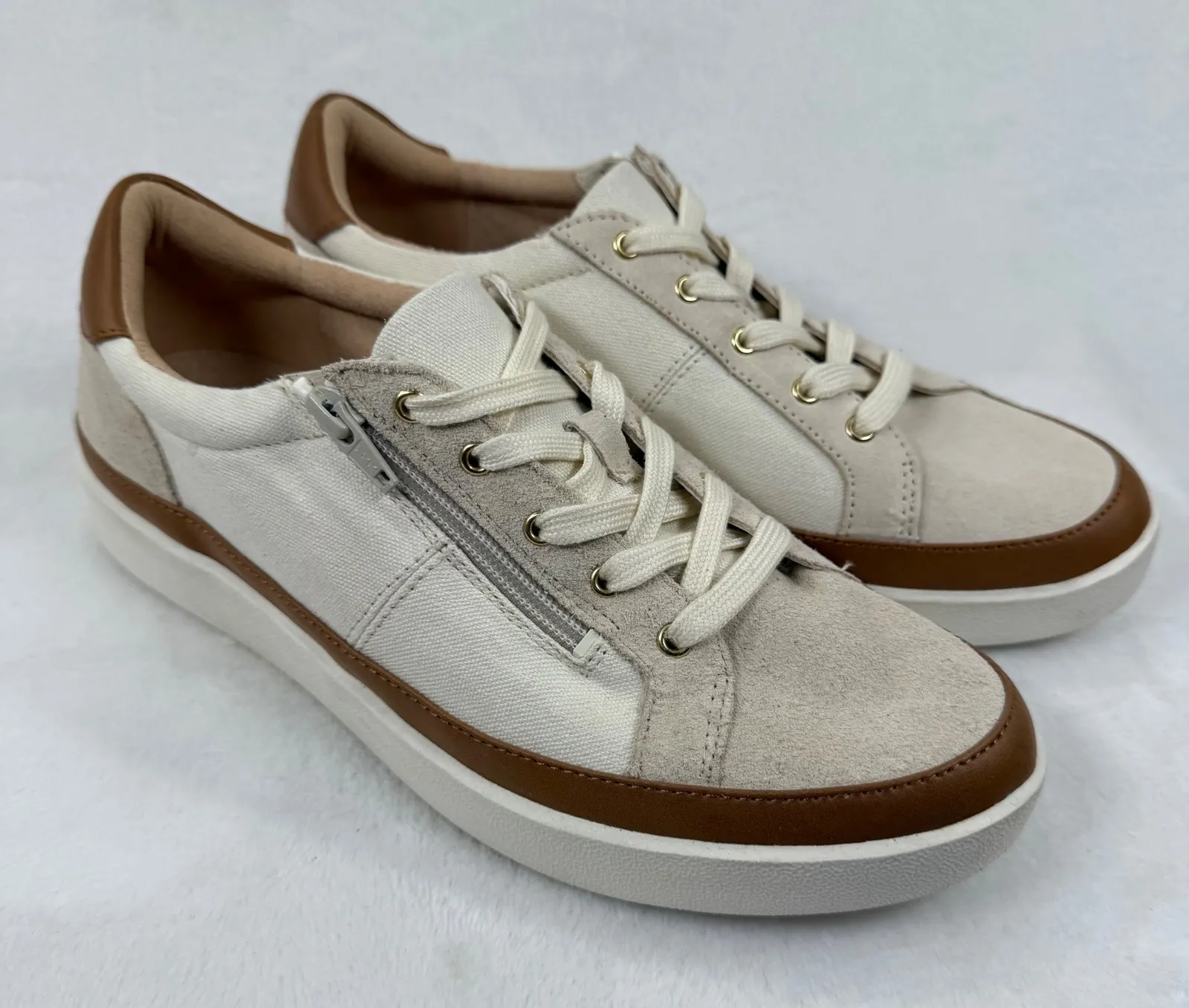 Vionic Mayra Lace Up Sneakers Casual Shoes Canvas Suede Brown Zip 9.5 - Image 1