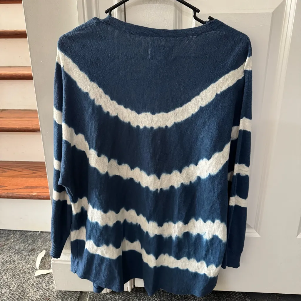 American Eagle Outfitters Navy and Cream Cardigan - Image 4