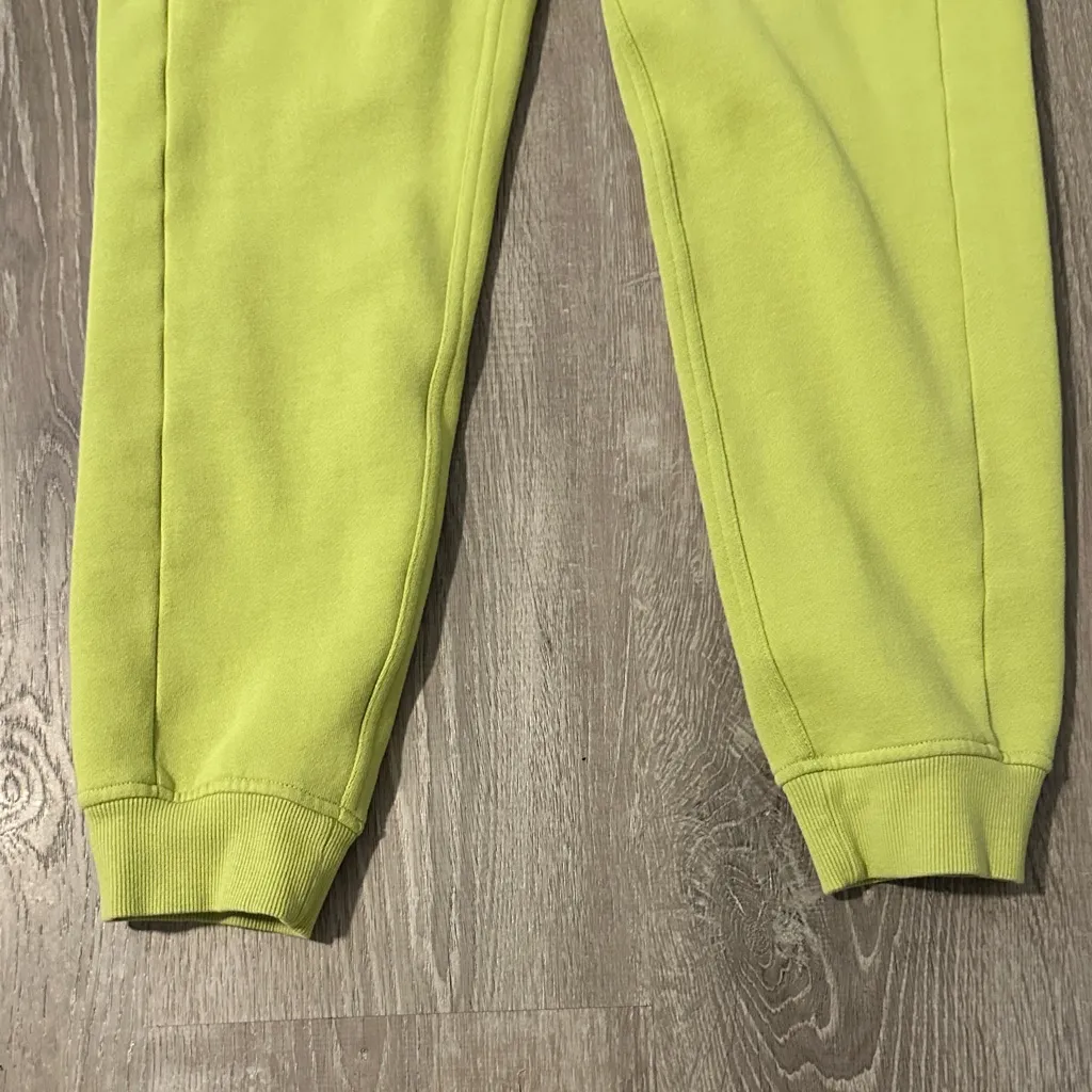 Lululemon Sz 0 Scuba High Rise Jogger Athleisure Casual Warm Women’s Sweatpants - Image 3