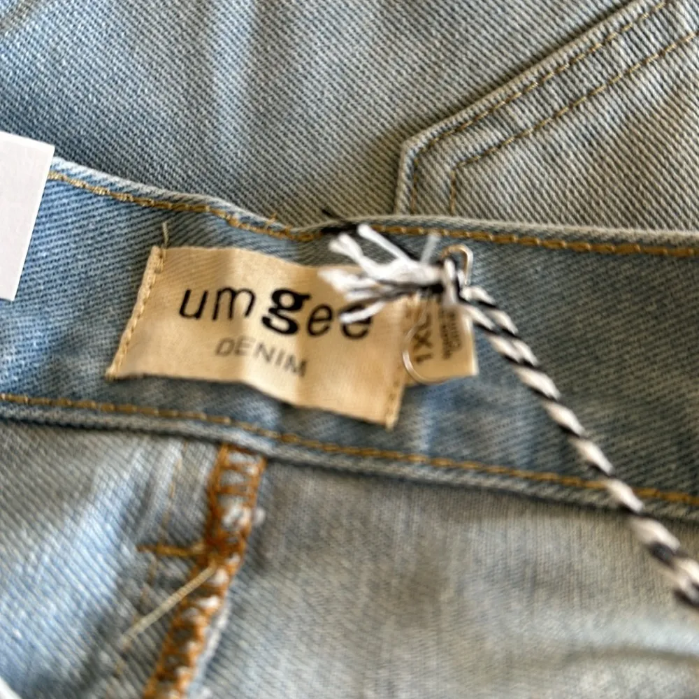 NWT UMGEE Distressed High Waisted Denim Skirt Light Wash SZ-1XL - Image 7