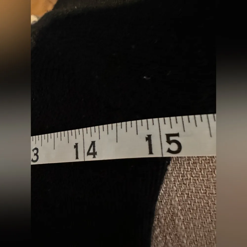 Lululemon knitted merino wool crewneck black sweater - Image 4