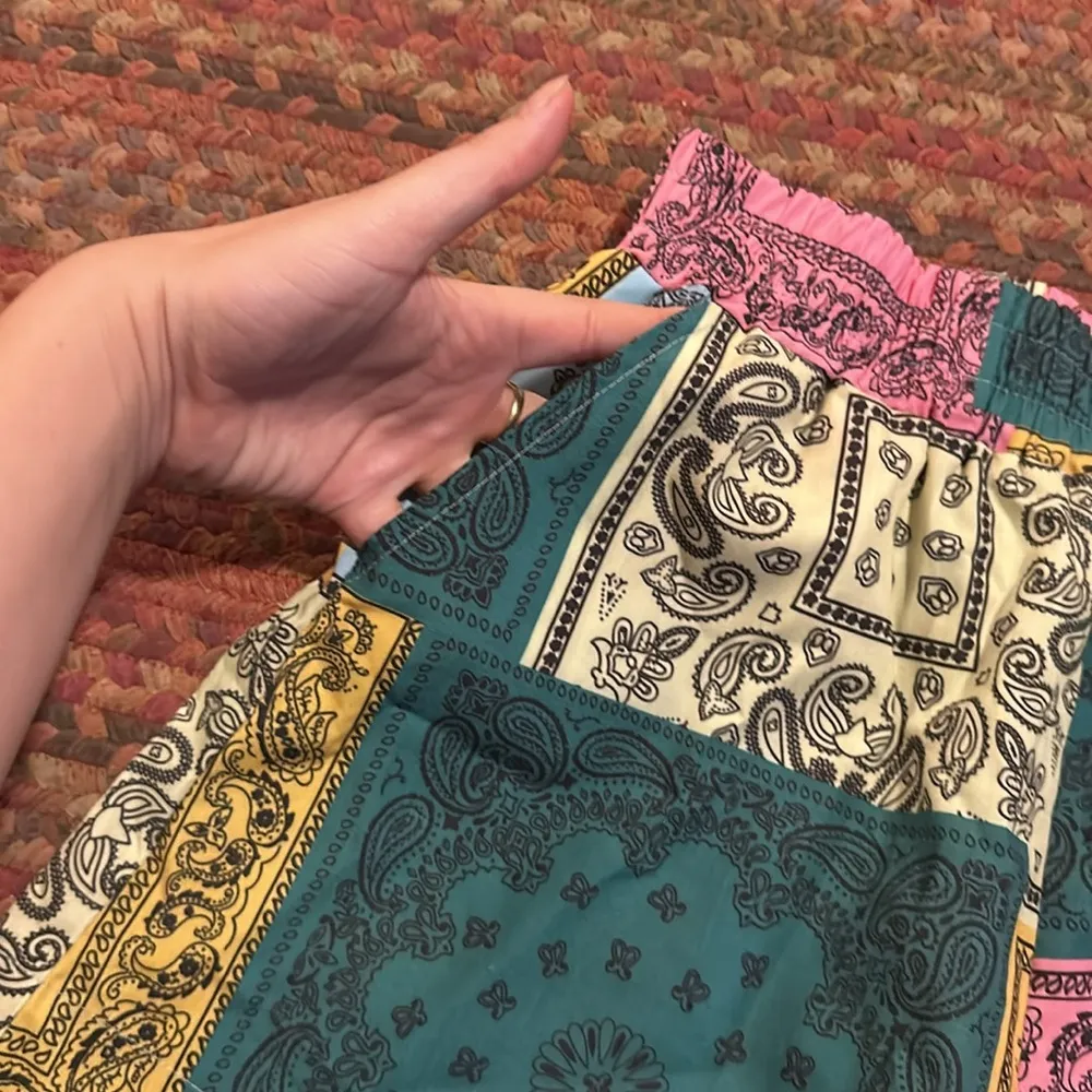 Cider  PATCHWORK BANDANA PULL ON CASUAL SHORTS - Image 3