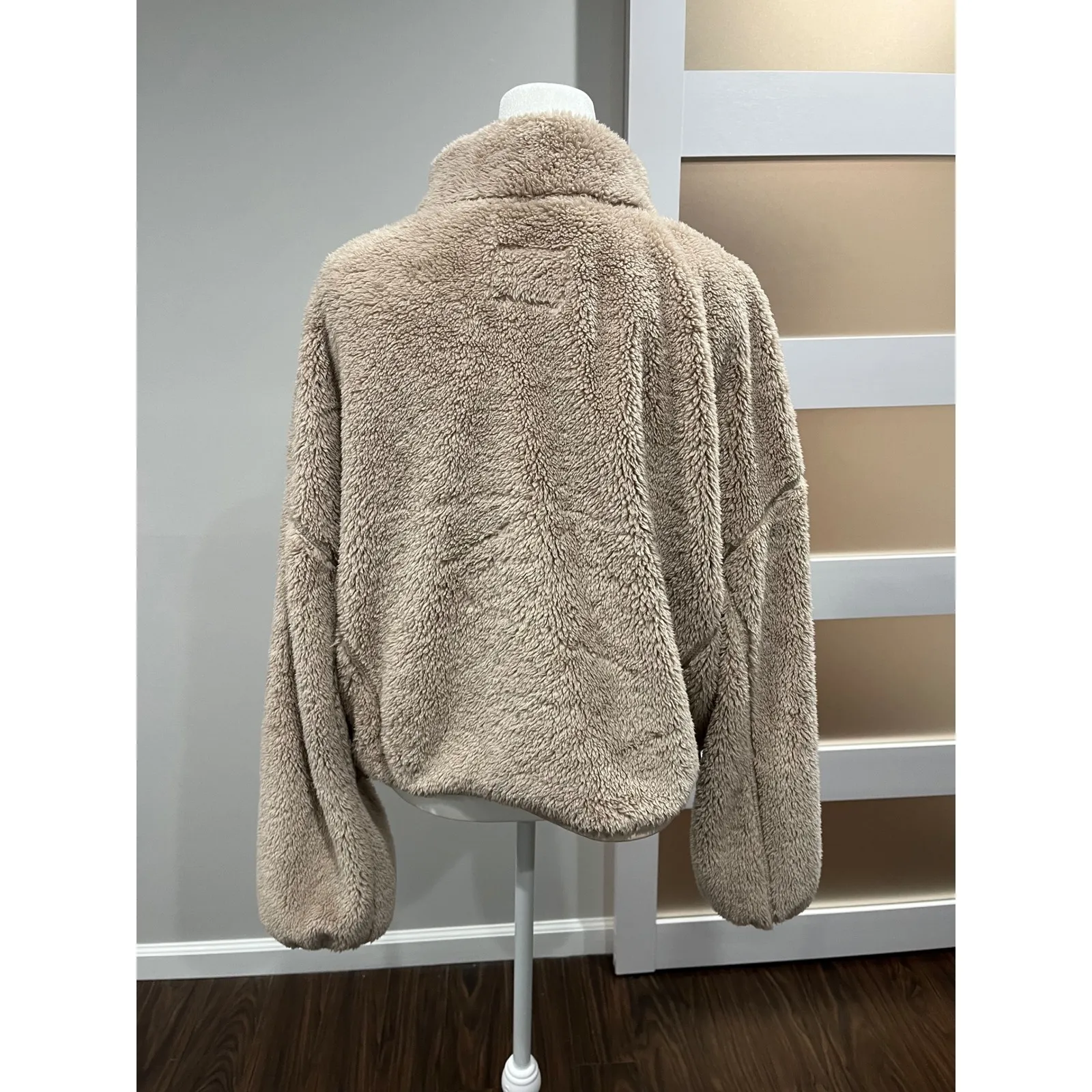 Aeropostale Fuzzy Fleece Half Zip Pullover Jacket Tan Size M - Image 2