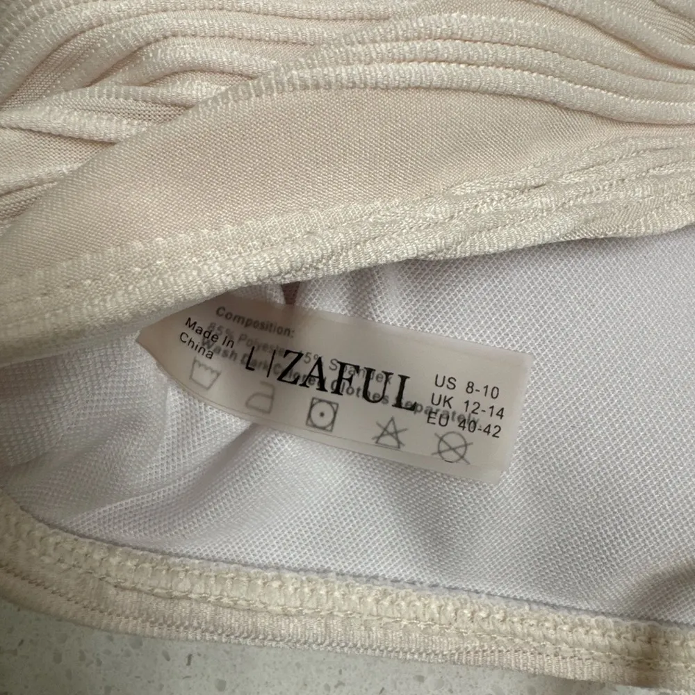 Zaful Light Cream Bikini Set - Image 5