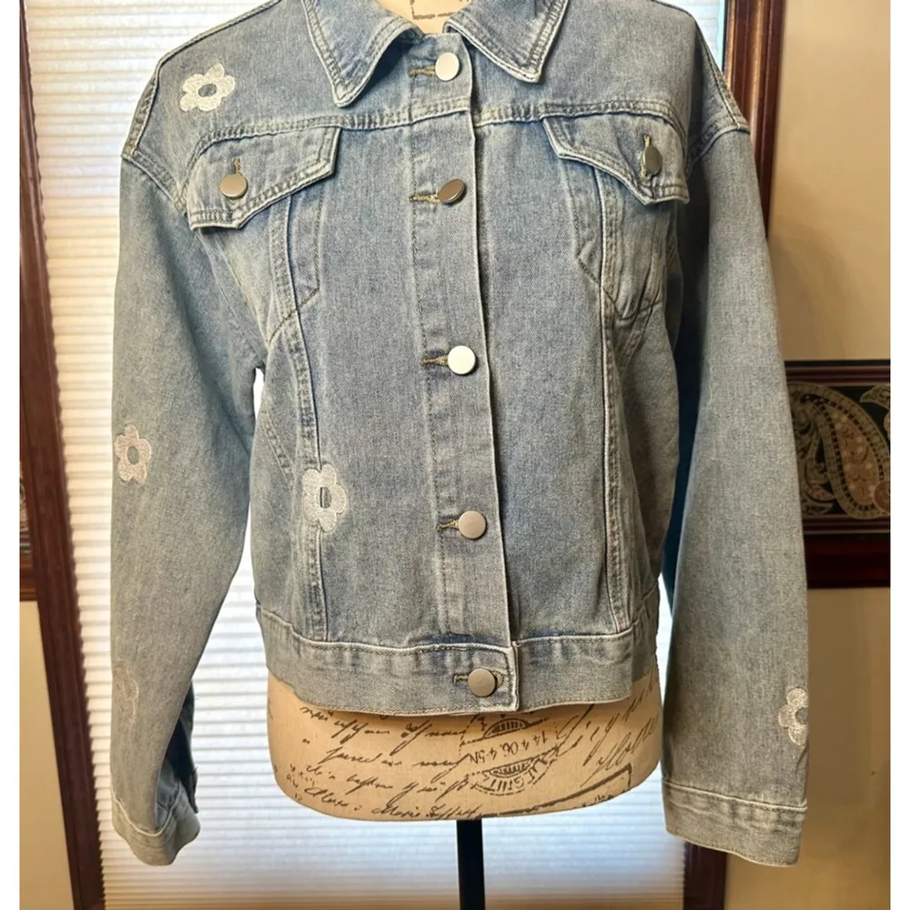 NWOT Miss Sparkling Small Cropped Embroidered w Flowers & Mushroom Jean Jacket Blue - Image 5