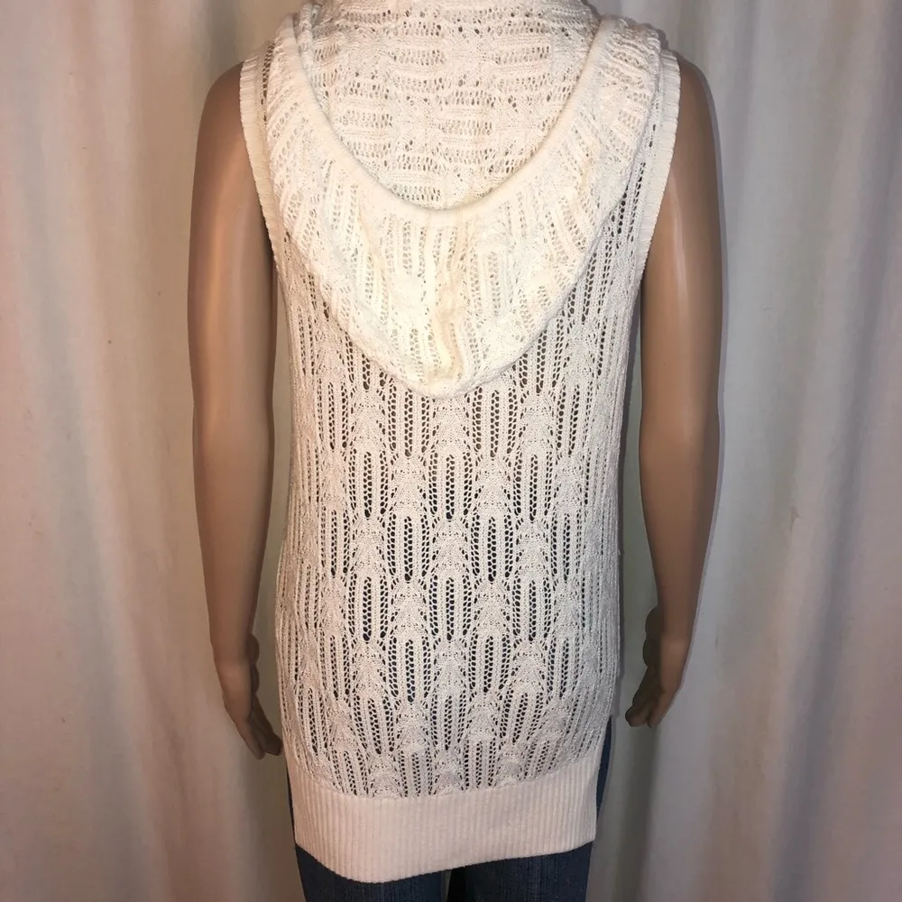 Wow Couture  open knit sleeveless hooded top - Image 5