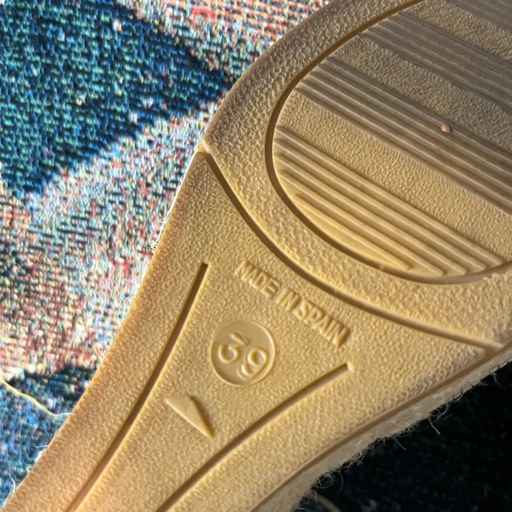 Kanna Tan & Gold Tweed Wedge Heels Espadrille Sandals Peep Toe Size 39 Cottage - Image 9