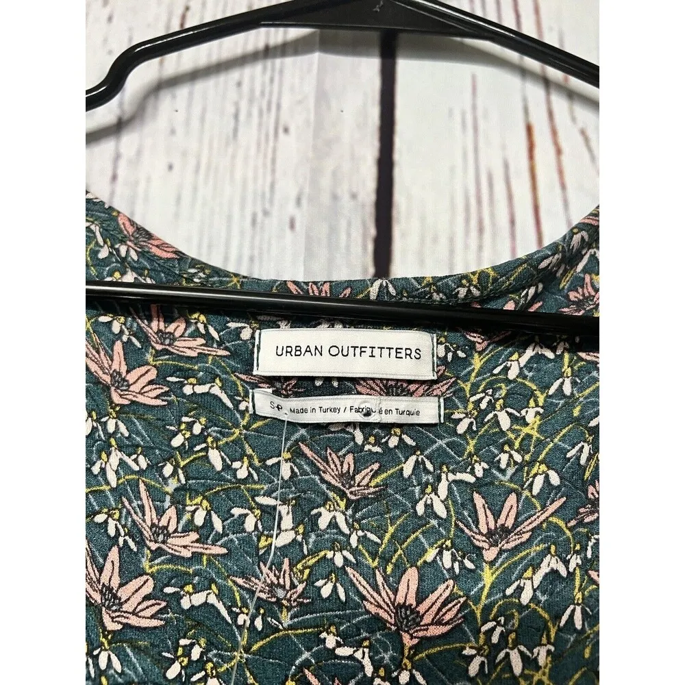 NWT Urban Outfitters Charlie Knit Smocked Puff Sleeve Midi Dress Floral Small - Image 2